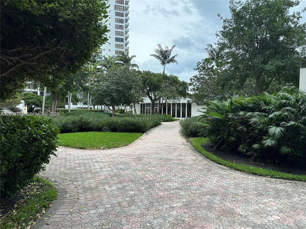 Real estate property located at 600 Three Islands Blvd #1402, Broward, Olympus Condo Phase, Hallandale Beach, FL
