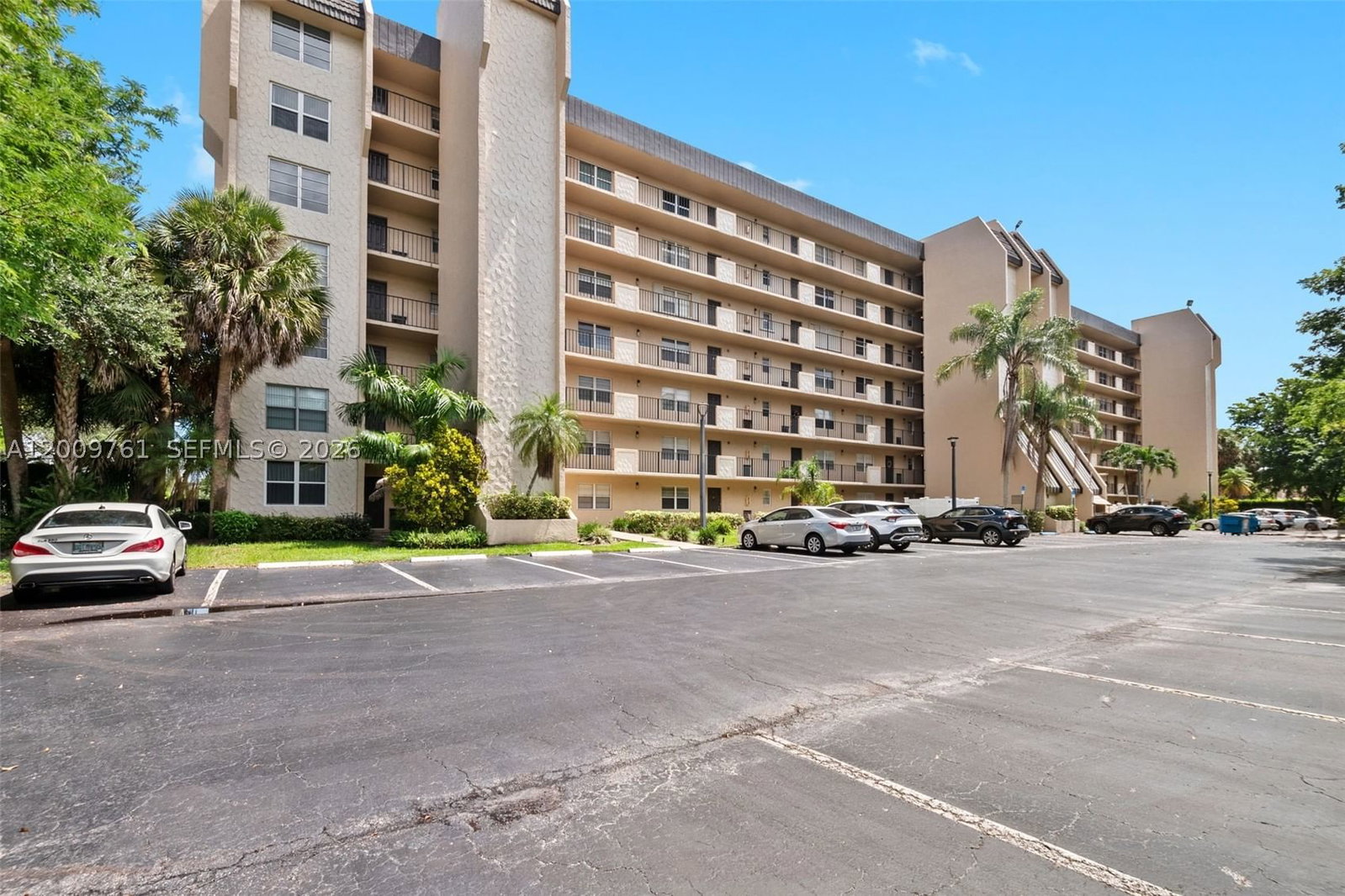 Real estate property located at 3300 Rolling Hills Cir #510, Broward, Rolling Hills, Davie, FL