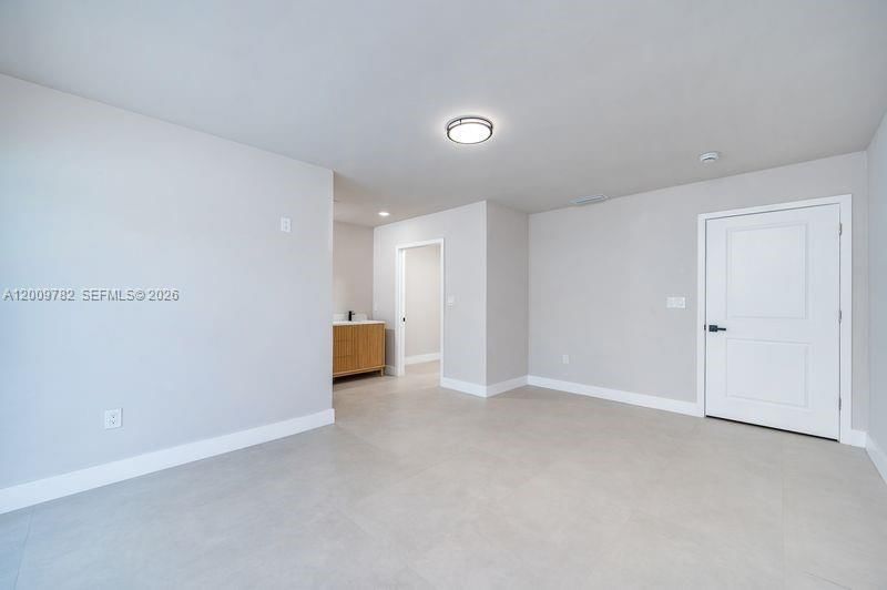 Real estate property located at 9220 100th Ave Rd, Miami-dade, Kendale Country Club Ests, Miami, FL