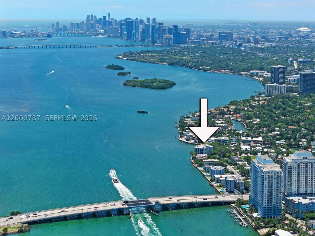 Real estate property located at 7751 Bayshore Ct #7B, Miami-dade, Coral Bay Racquet Club Co, Miami, FL