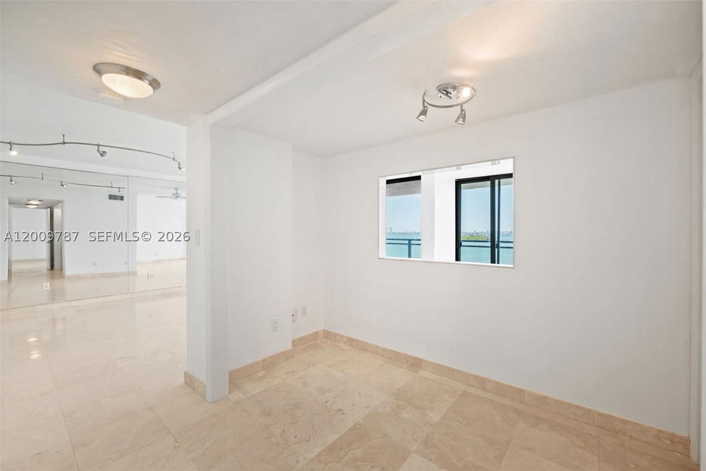 Real estate property located at 7751 Bayshore Ct #7B, Miami-dade, Coral Bay Racquet Club Co, Miami, FL