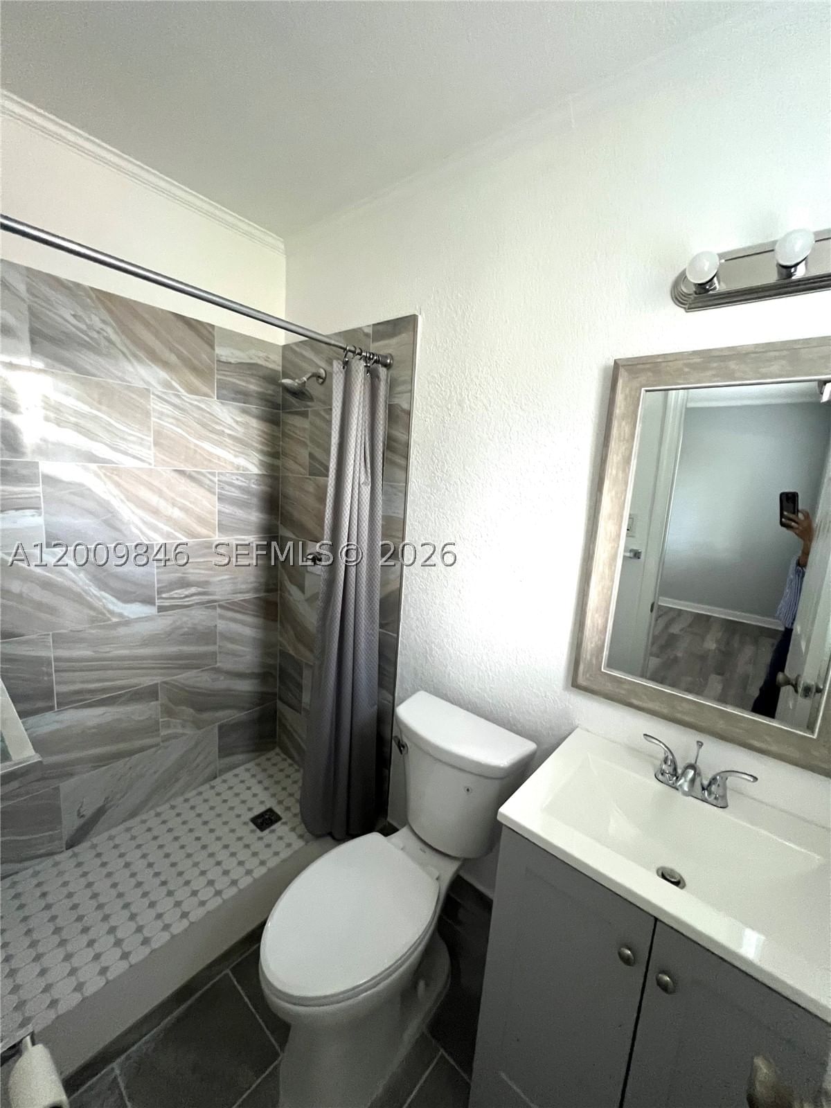 Real estate property located at 590 40th Ct #3, Broward, Astra Condo, Oakland Park, FL