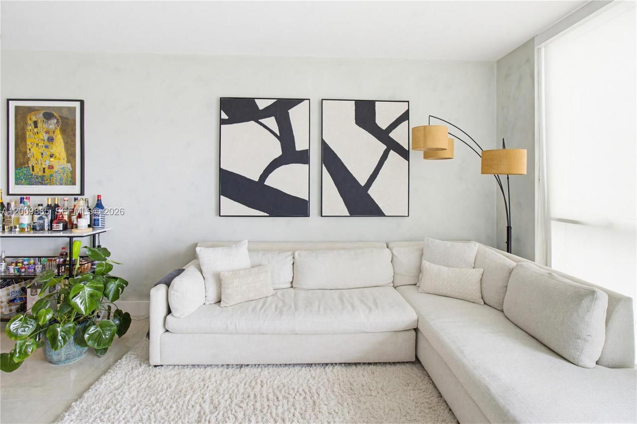 Real estate property located at 253 2nd St #2005, Miami-dade, Vizcayne South Condo, Miami, FL