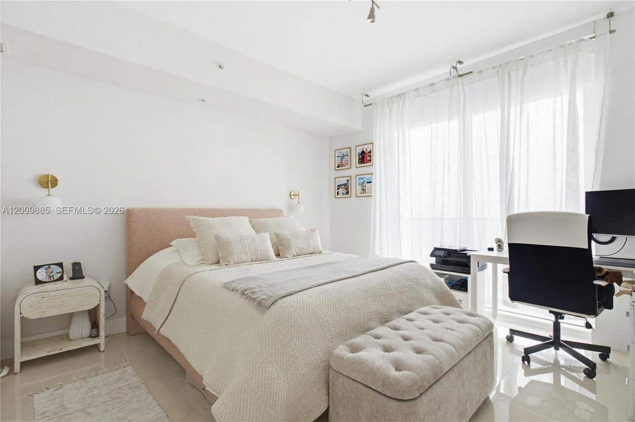 Real estate property located at 253 2nd St #2005, Miami-dade, Vizcayne South Condo, Miami, FL