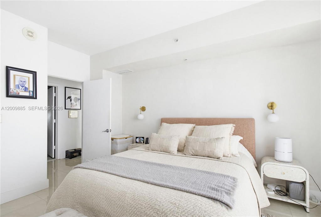 Real estate property located at 253 2nd St #2005, Miami-dade, Vizcayne South Condo, Miami, FL