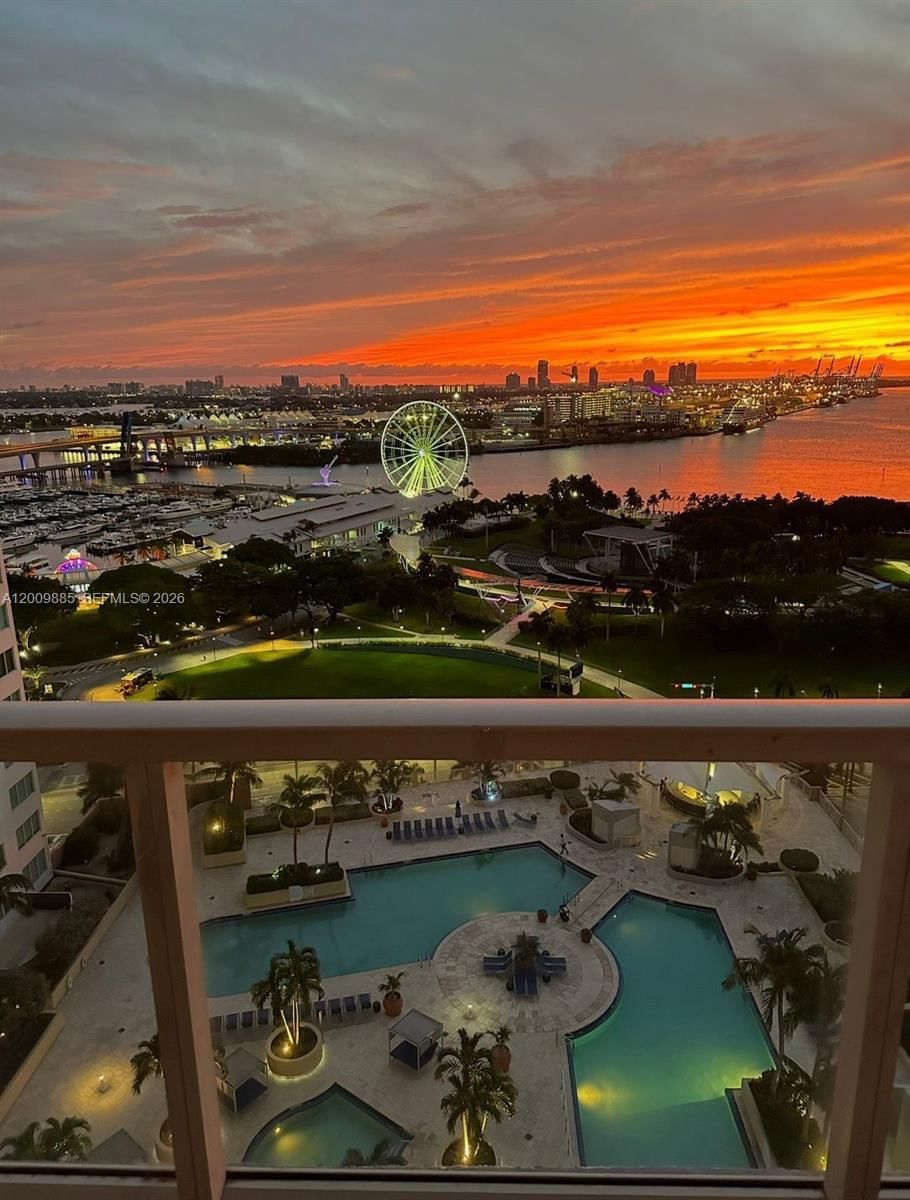 Real estate property located at 253 2nd St #2005, Miami-dade, Vizcayne South Condo, Miami, FL