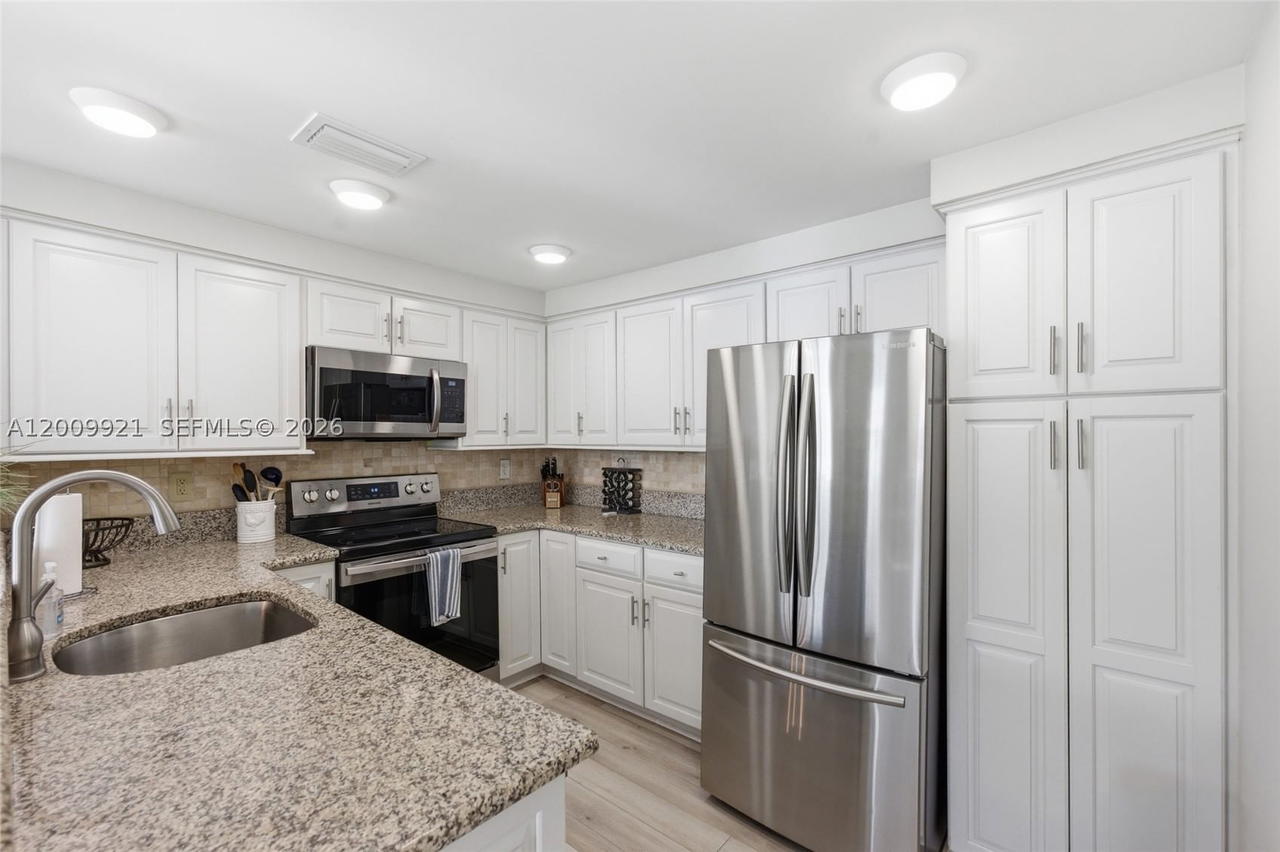 Real estate property located at 109 Mainsail Cir #1, Palm Beach, Sea Colony Condo, Jupiter, FL