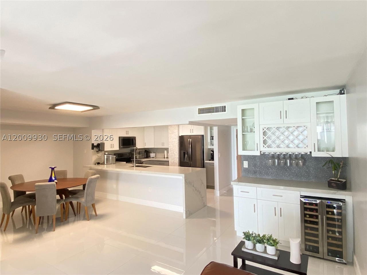 Real estate property located at 6450 Collins Ave #1004, Miami-dade, Ocean Park Condo, Miami Beach, FL