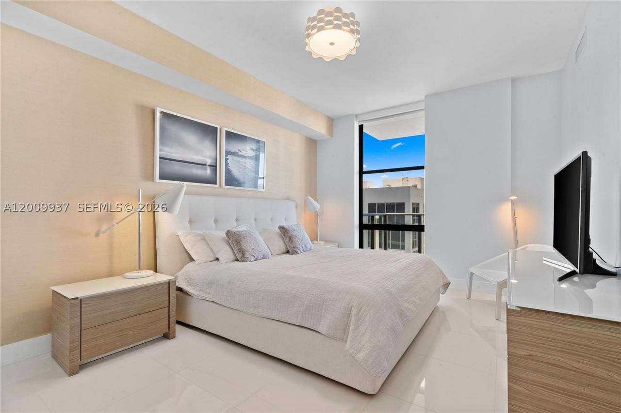 Real estate property located at 2960 207th St #1003, Miami-dade, Aventura Parksquare Resid, Aventura, FL