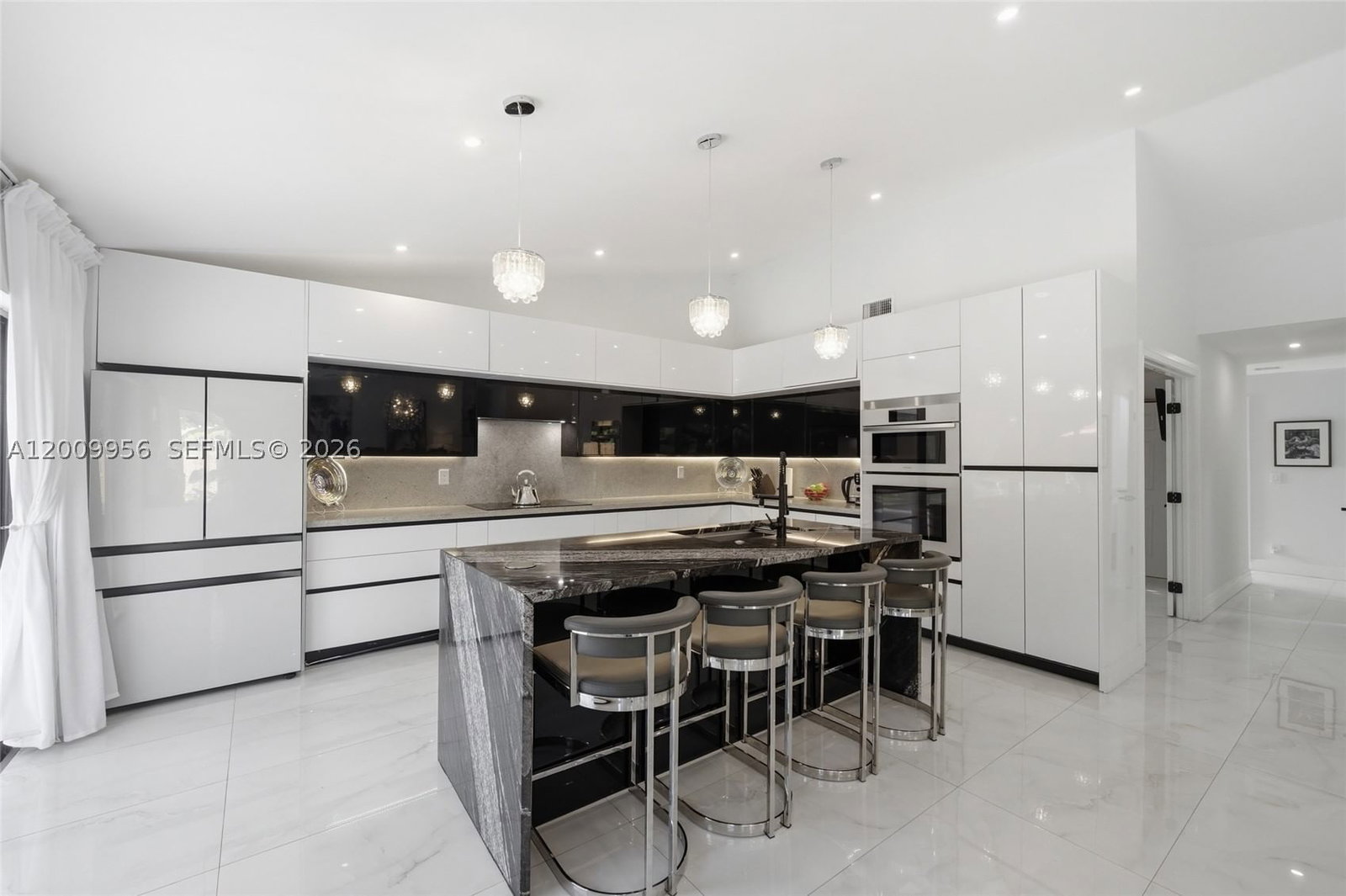 Real estate property located at 10781 18th Dr, Broward, Jacaranda Parcel 101, Plantation, FL