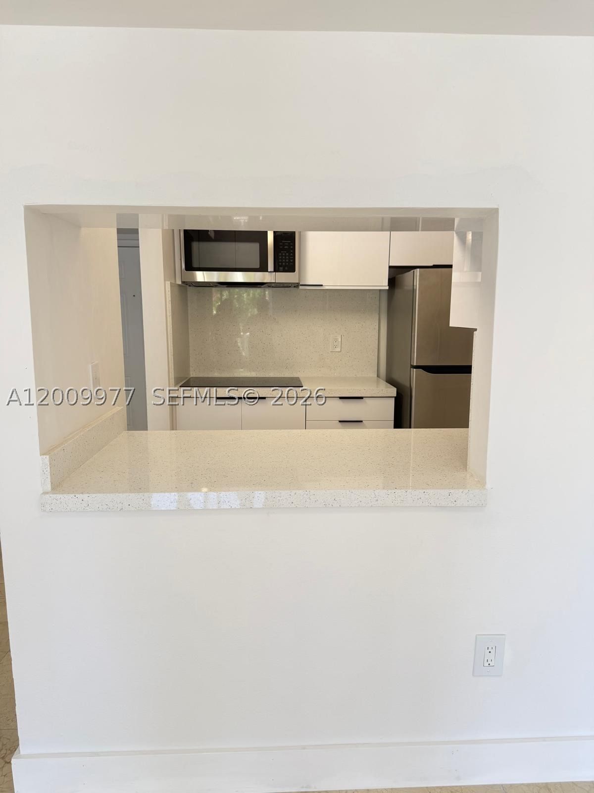 Real estate property located at 260 107th Ave #204, Miami-dade, Laguna Club East Condo, Miami, FL