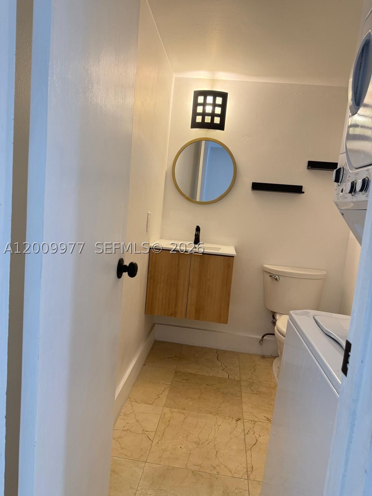 Real estate property located at 260 107th Ave #204, Miami-dade, Laguna Club East Condo, Miami, FL
