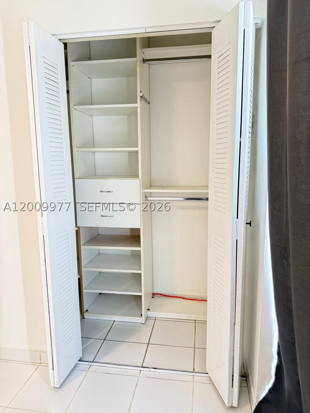 Real estate property located at 260 107th Ave #204, Miami-dade, Laguna Club East Condo, Miami, FL