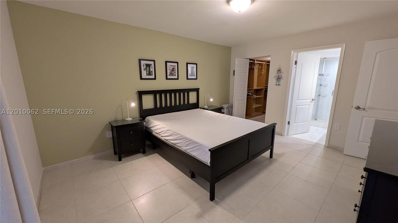 Real estate property located at 9030 125th Ave E206, Miami-dade, Kenland Bend South Condo, Miami, FL