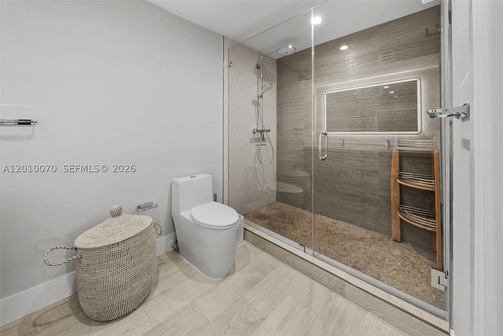 Real estate property located at 100 Meridian Ave #233, Miami-dade, The Courts At South Beach, Miami Beach, FL