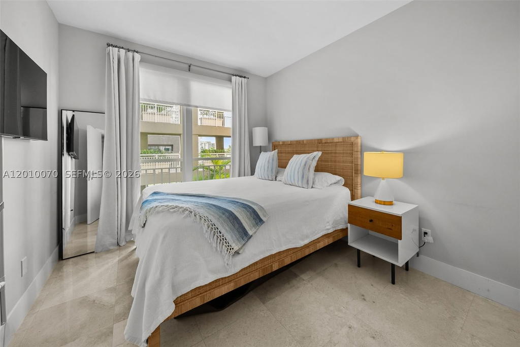 Real estate property located at 100 Meridian Ave #233, Miami-dade, The Courts At South Beach, Miami Beach, FL