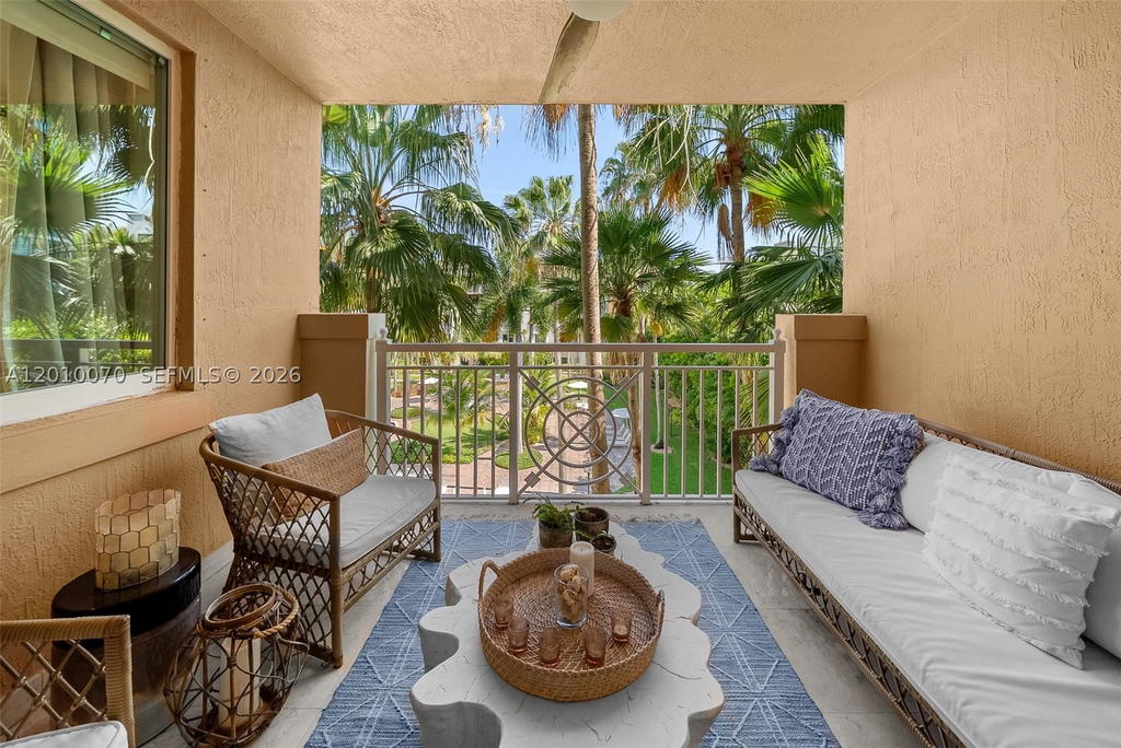 Real estate property located at 100 Meridian Ave #233, Miami-dade, The Courts At South Beach, Miami Beach, FL