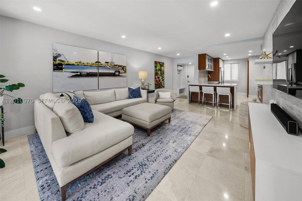 Real estate property located at 100 Meridian Ave #233, Miami-dade, The Courts At South Beach, Miami Beach, FL