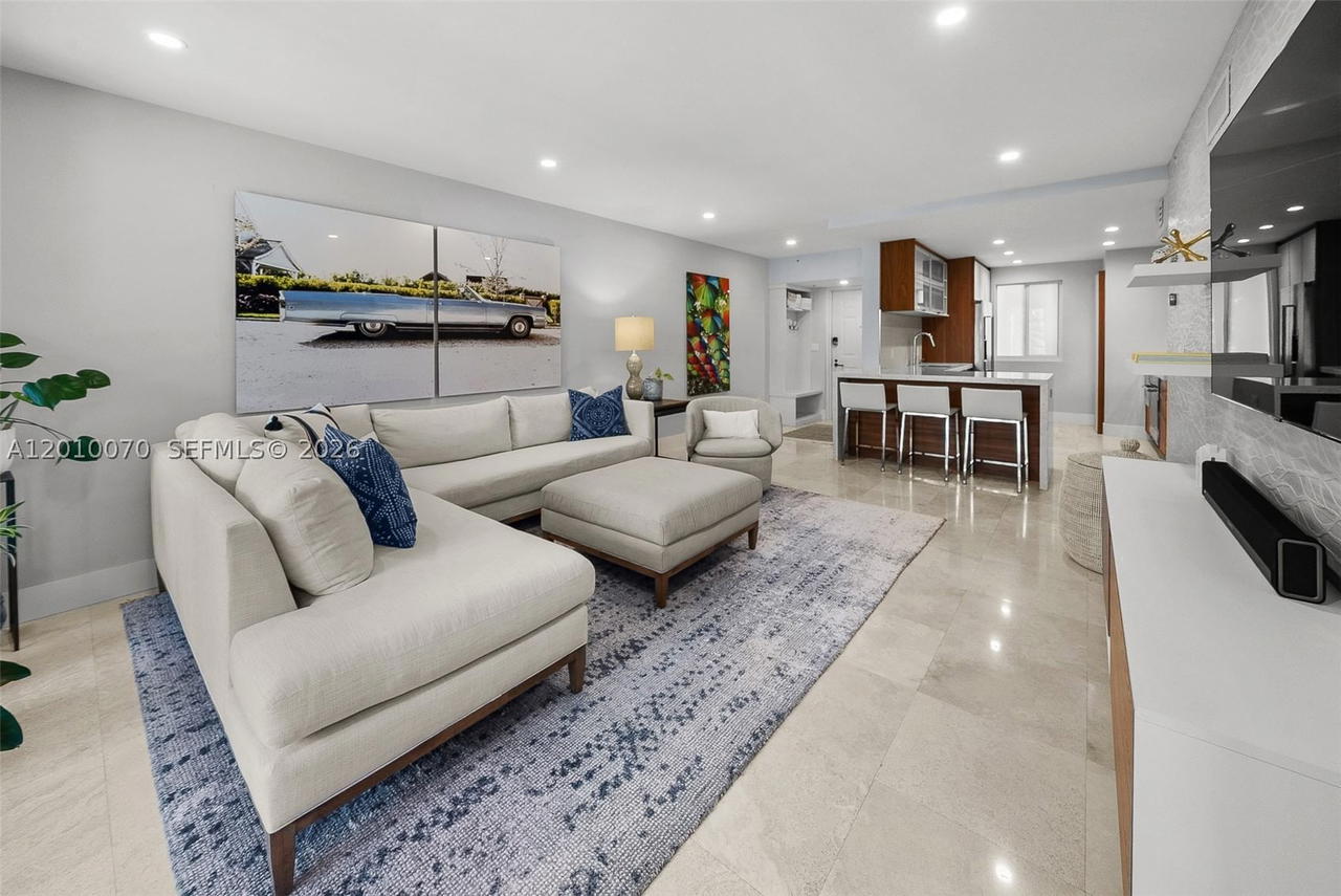 Real estate property located at 100 Meridian Ave #233, Miami-dade, The Courts At South Beach, Miami Beach, FL