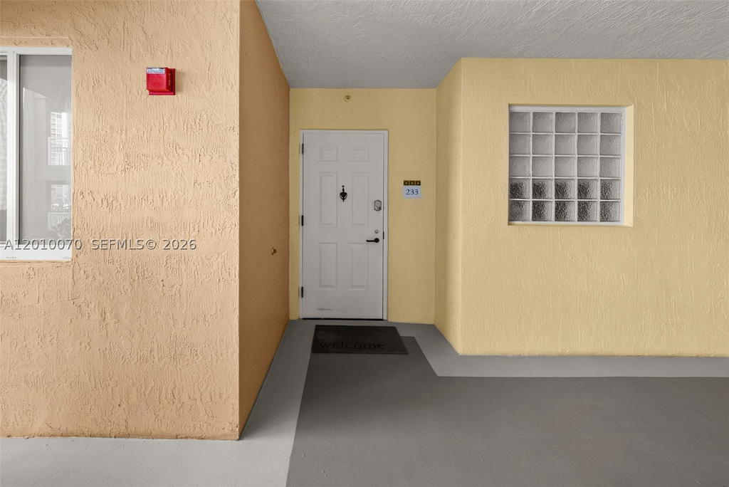 Real estate property located at 100 Meridian Ave #233, Miami-dade, The Courts At South Beach, Miami Beach, FL