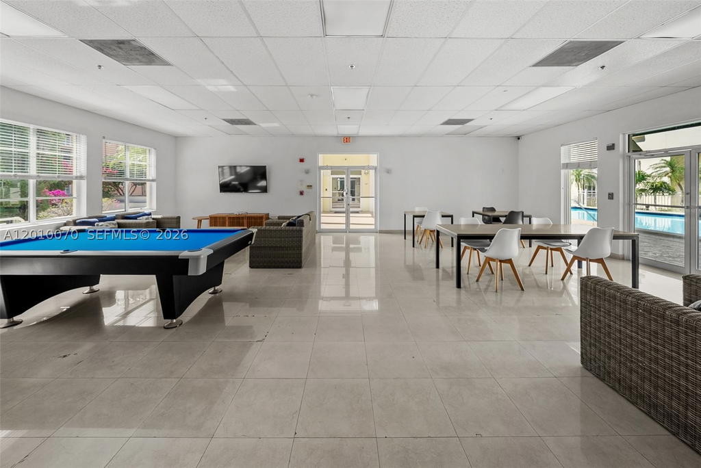 Real estate property located at 100 Meridian Ave #233, Miami-dade, The Courts At South Beach, Miami Beach, FL