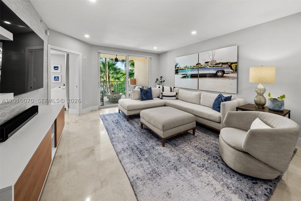 Real estate property located at 100 Meridian Ave #233, Miami-dade, The Courts At South Beach, Miami Beach, FL