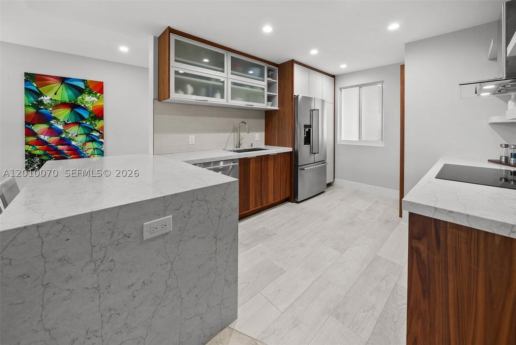 Real estate property located at 100 Meridian Ave #233, Miami-dade, The Courts At South Beach, Miami Beach, FL