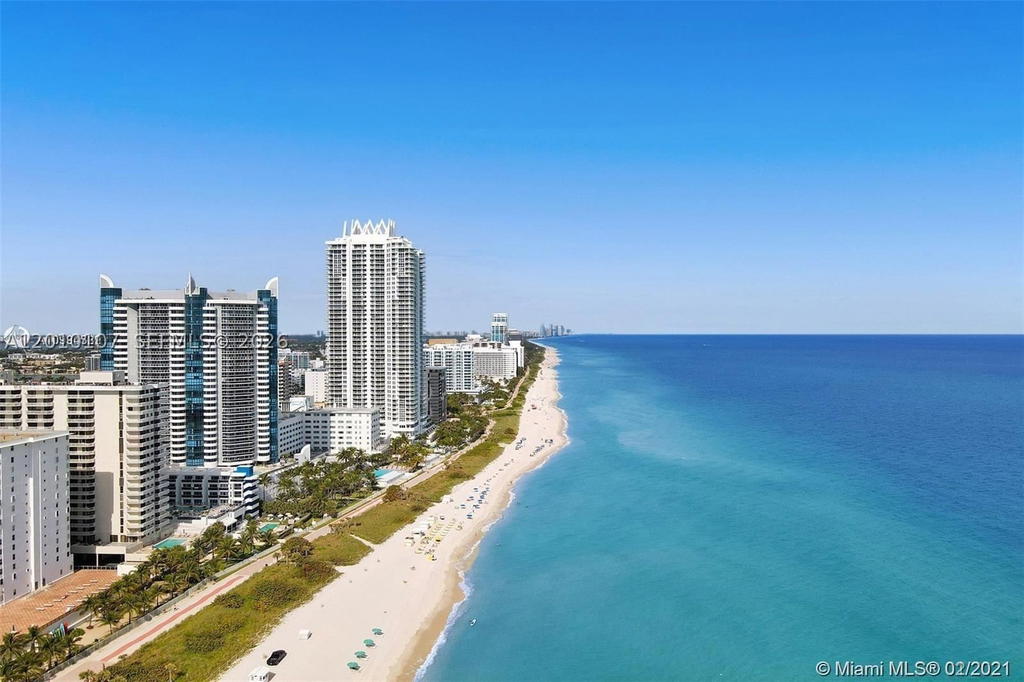 Real estate property located at 5025 Collins Ave #2206, Miami-dade, Capobella Condo, Miami Beach, FL
