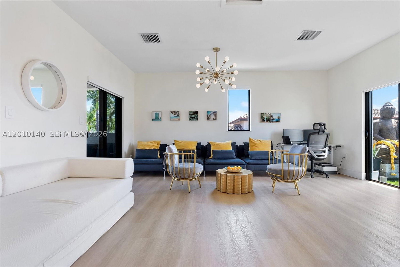 Real estate property located at 8368 Central Park Blvd, Miami-dade, Downtown Doral South Phase, Doral, FL