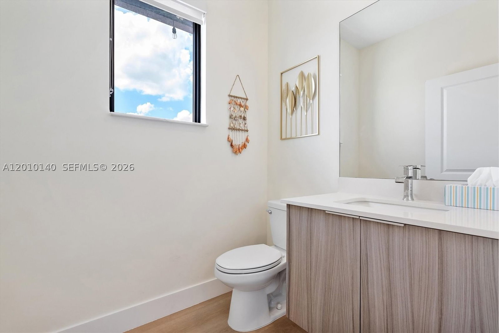 Real estate property located at 8368 Central Park Blvd, Miami-dade, Downtown Doral South Phase, Doral, FL