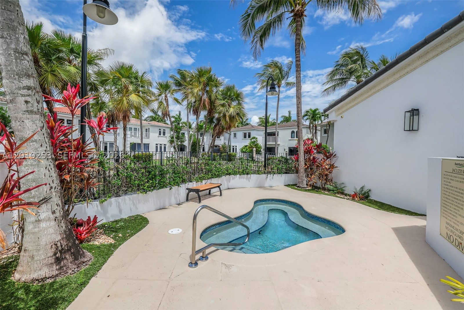 Real estate property located at 20990 30th Pl, Miami-dade, Aventura Lakes Phase 1, Aventura, FL