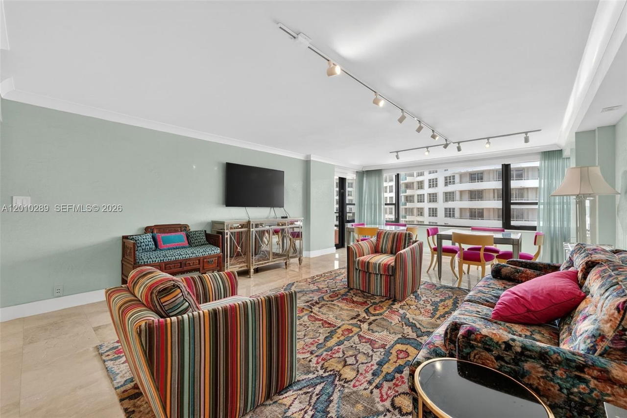 Real estate property located at 5225 Collins Ave #1519, Miami-dade, The Alexander Condo, Miami Beach, FL