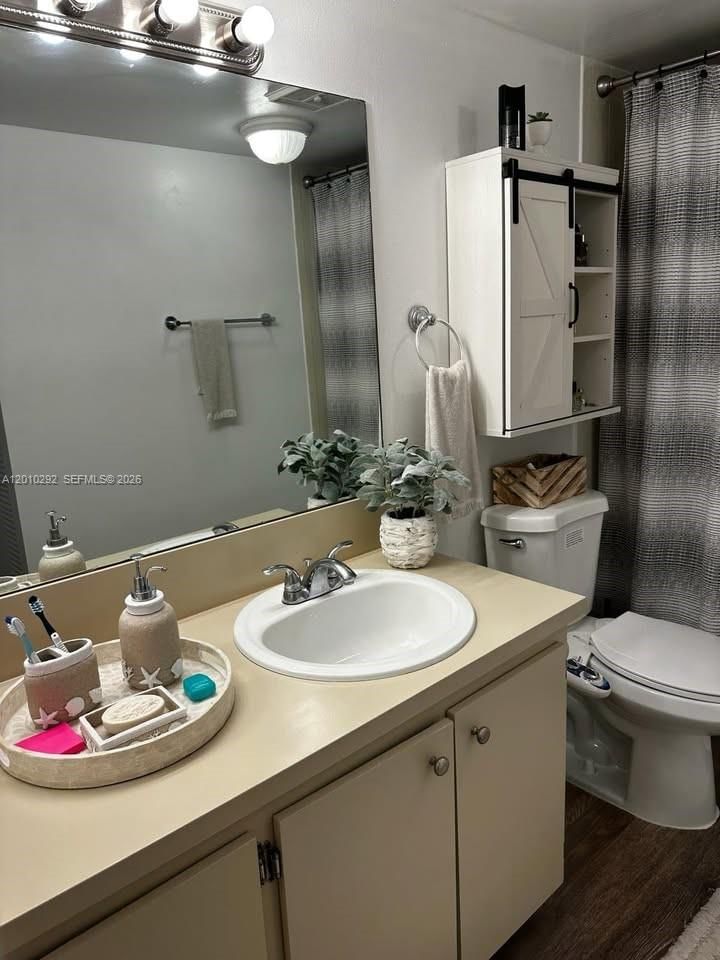 Real estate property located at 7220 179th St #111, Miami-dade, Villa Bellini Condo, Hialeah, FL