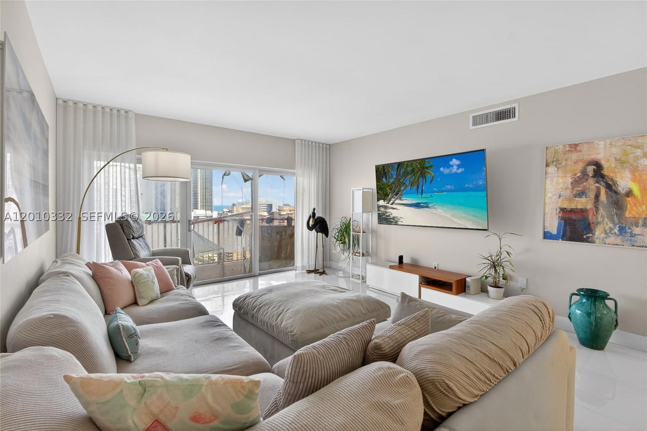 Real estate property located at 1985 Ocean Dr #22H, Broward, Hemispheres Condo, Hallandale Beach, FL