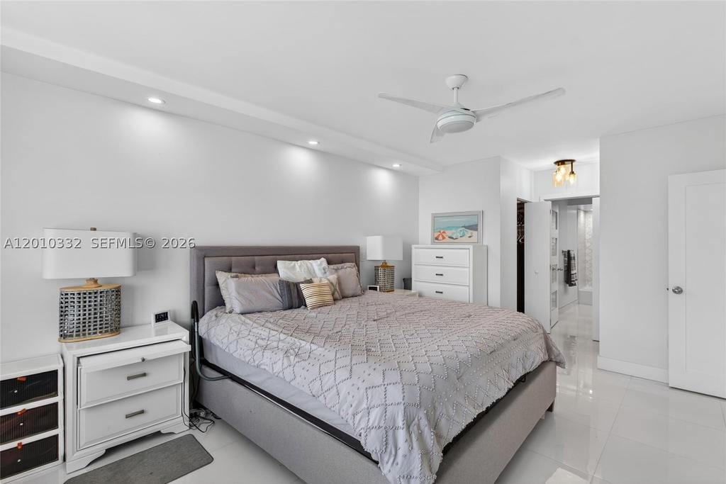 Real estate property located at 1985 Ocean Dr #22H, Broward, Hemispheres Condo, Hallandale Beach, FL