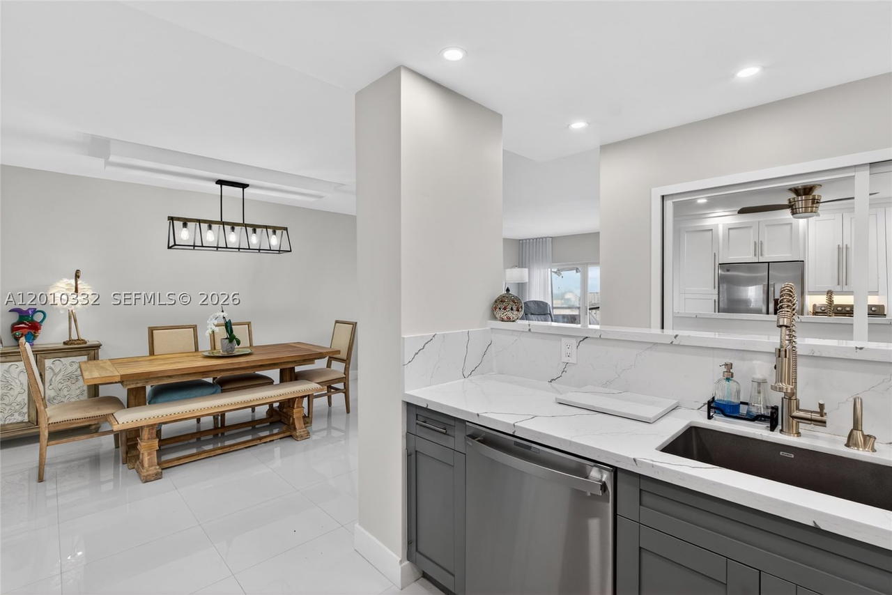 Real estate property located at 1985 Ocean Dr #22H, Broward, Hemispheres Condo, Hallandale Beach, FL