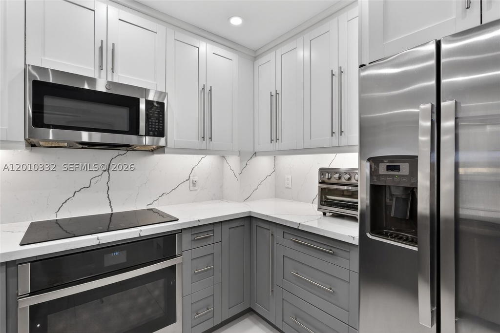 Real estate property located at 1985 Ocean Dr #22H, Broward, Hemispheres Condo, Hallandale Beach, FL