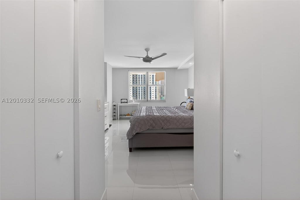 Real estate property located at 1985 Ocean Dr #22H, Broward, Hemispheres Condo, Hallandale Beach, FL