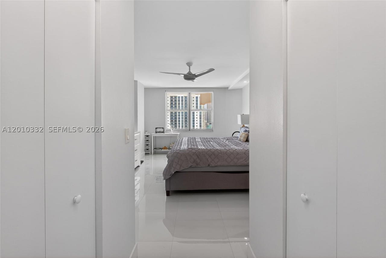 Real estate property located at 1985 Ocean Dr #22H, Broward, Hemispheres Condo, Hallandale Beach, FL