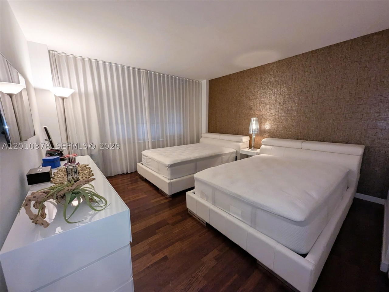 Real estate property located at 5600 Collins Ave #9E, Miami-dade, 5600 Condo, Miami Beach, FL