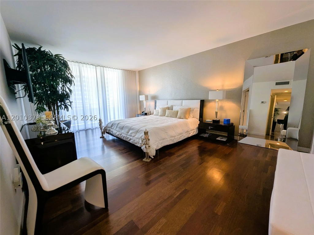 Real estate property located at 5600 Collins Ave #9E, Miami-dade, 5600 Condo, Miami Beach, FL