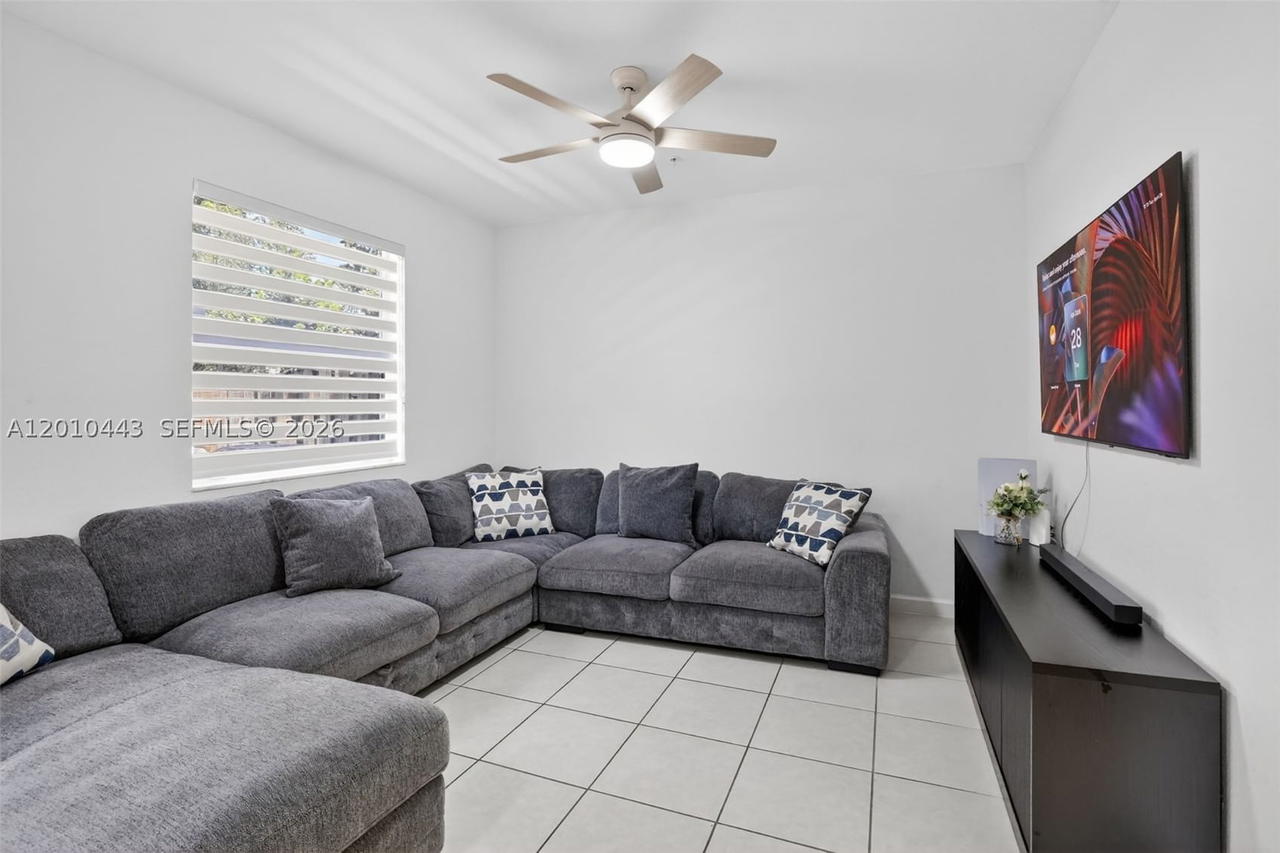 Real estate property located at 2691 55th Way, Broward, Calcutta First Addition, Lauderhill, FL