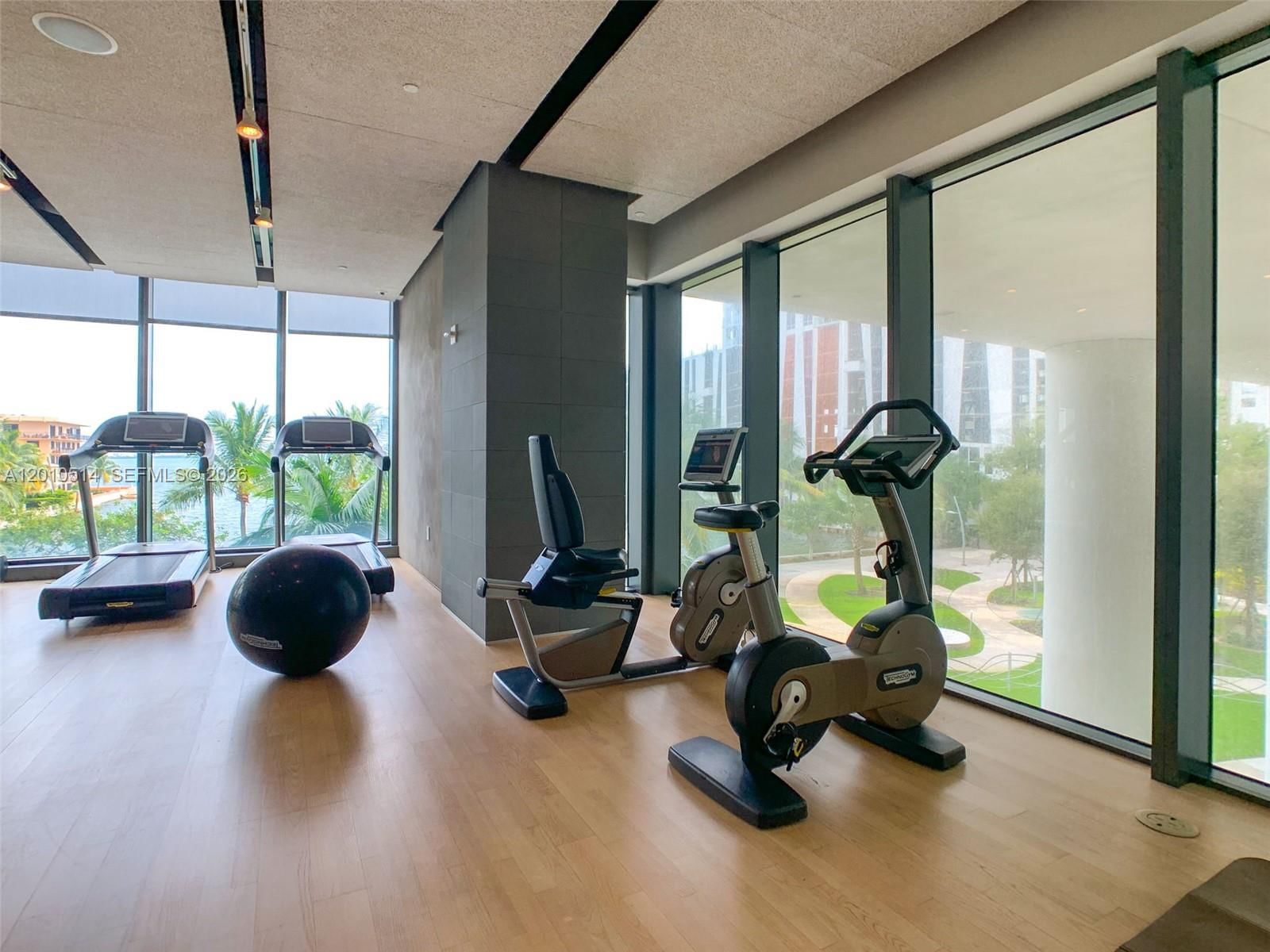 Real estate property located at 460 28th St #2405, Miami-dade, Icon Bay Condo, Miami, FL