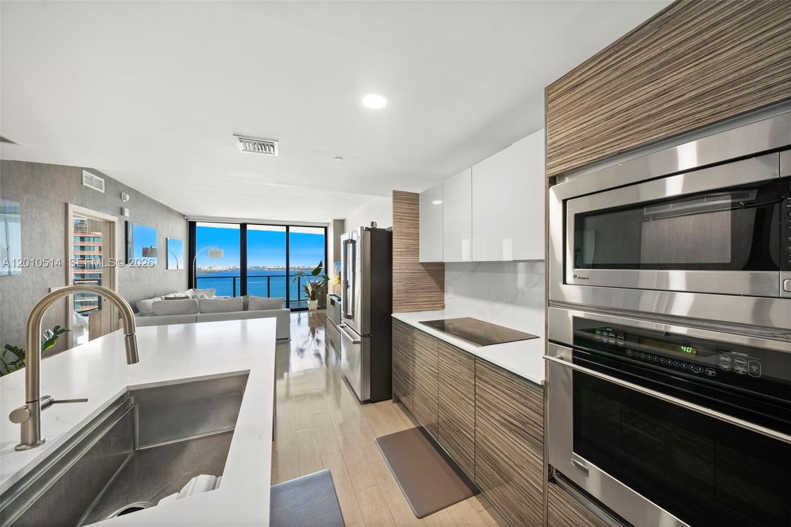 Real estate property located at 460 28th St #2405, Miami-dade, Icon Bay Condo, Miami, FL
