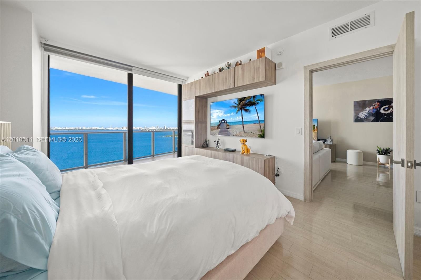 Real estate property located at 460 28th St #2405, Miami-dade, Icon Bay Condo, Miami, FL