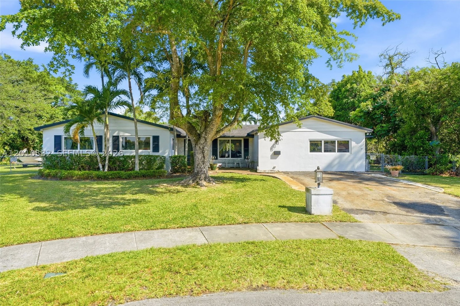 Real estate property located at 9331 104th Ct, Miami-dade, Kendale Sec 1, Miami, FL