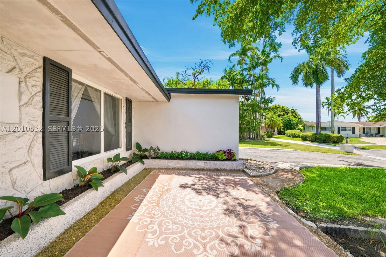 Real estate property located at 9331 104th Ct, Miami-dade, Kendale Sec 1, Miami, FL