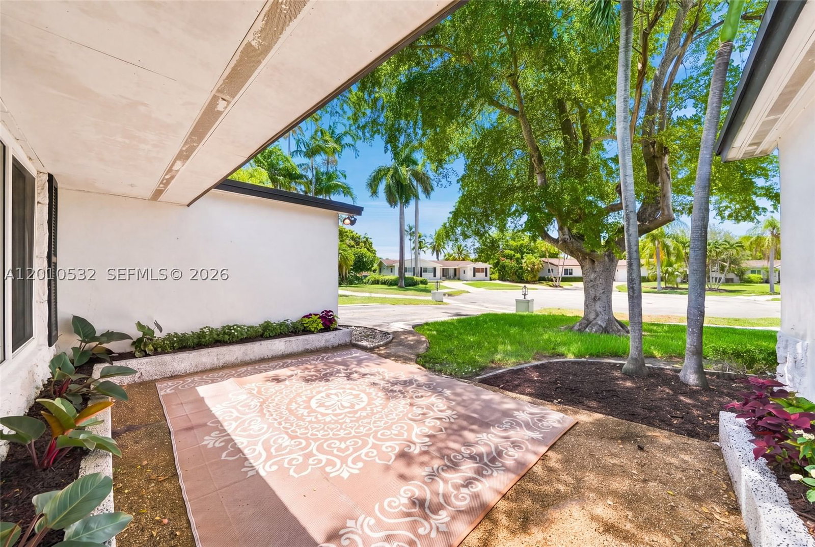 Real estate property located at 9331 104th Ct, Miami-dade, Kendale Sec 1, Miami, FL