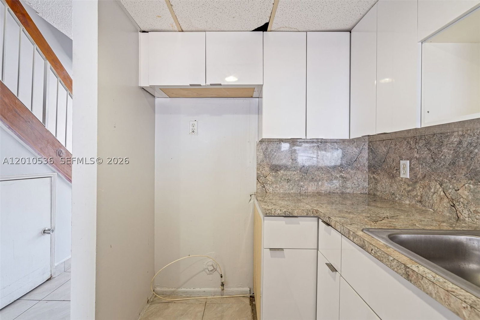 Real estate property located at 2331 66th Pl #201, Miami-dade, Westland Village Condo Iv, Hialeah, FL