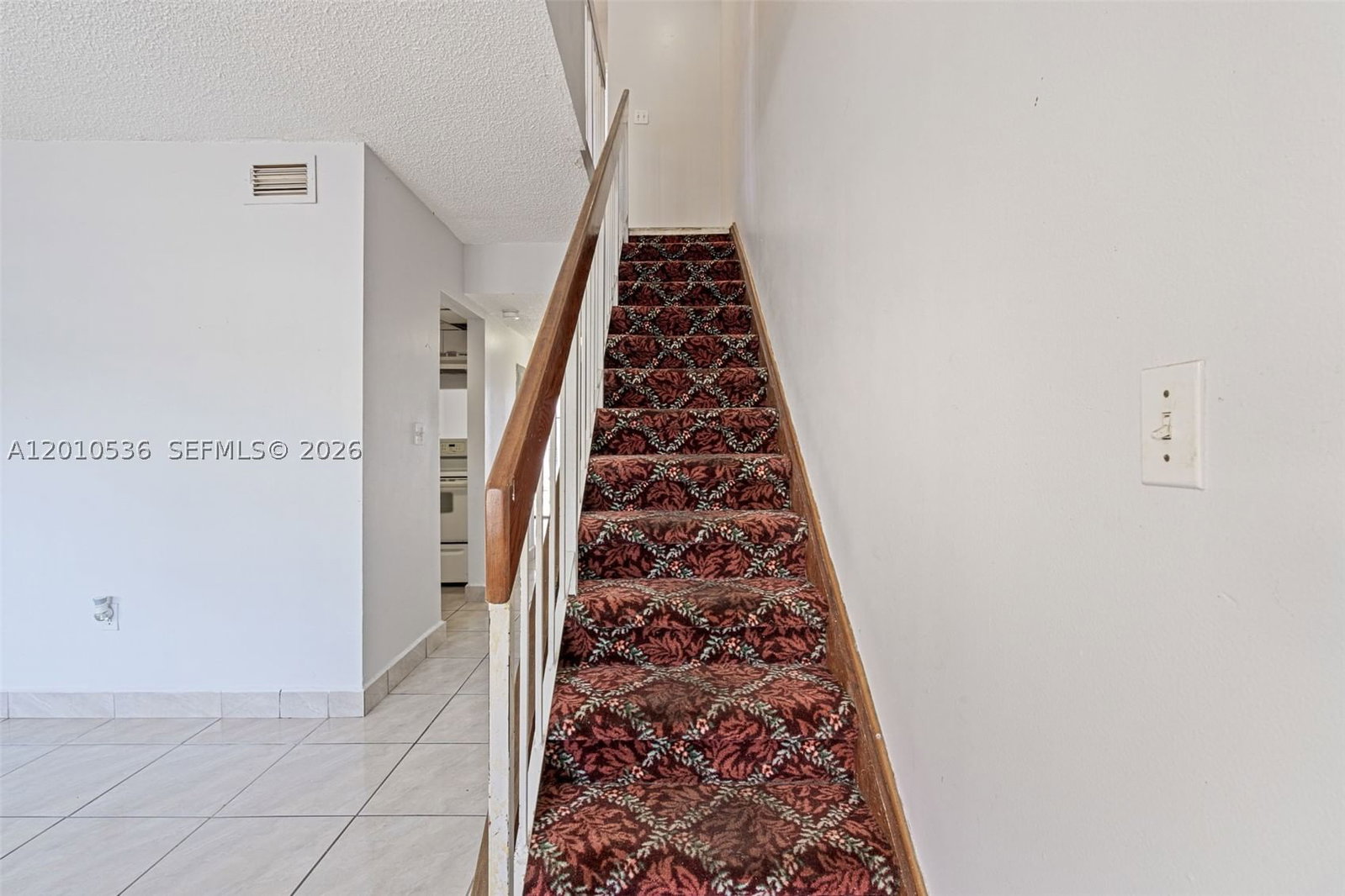 Real estate property located at 2331 66th Pl #201, Miami-dade, Westland Village Condo Iv, Hialeah, FL